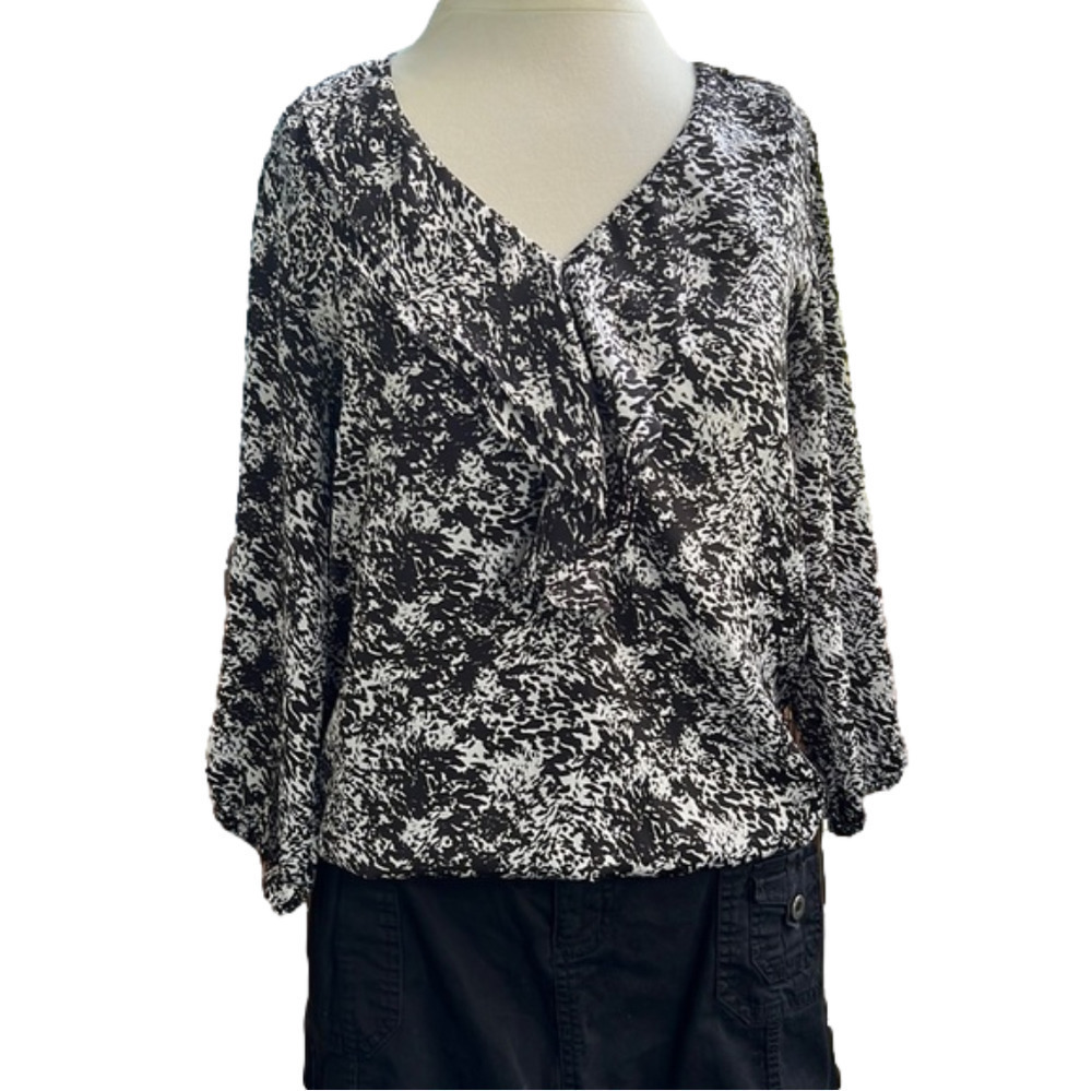 2/$15 𝅺LOFT by Ann Taylor Long sleeve blouse